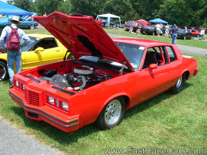 RED Pontiac Grand Prix